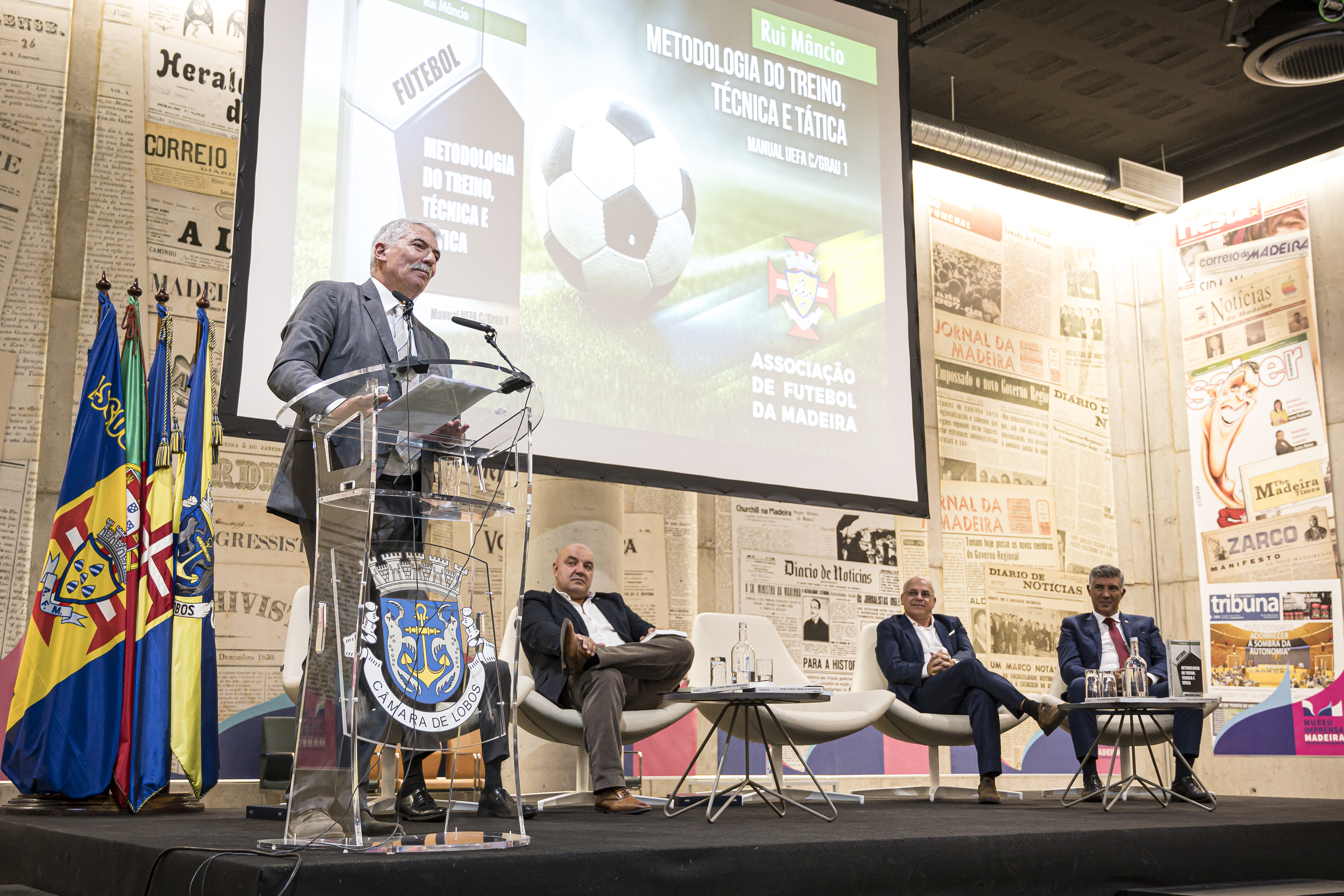 AF Madeira em lançamento de livro de Rui Mâncio